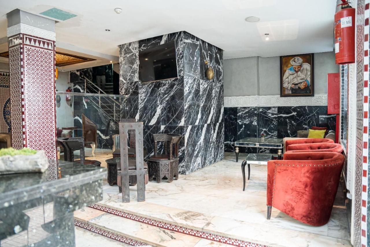 Colisée Hotel 3*