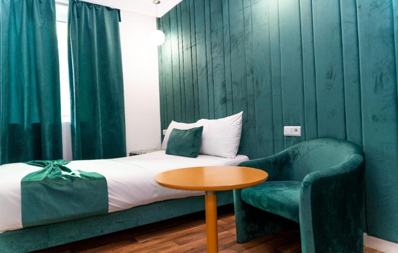 Colisée Hotel 3*